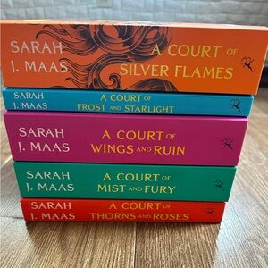 A Court of Thorns and Roses full Series Box Set